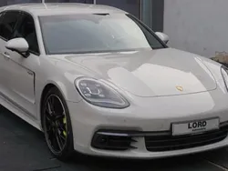 Gris kreide Utilisé 2019 Porsche Panamera S E-Hybrid Sport Turismo Berline | 87 900 €