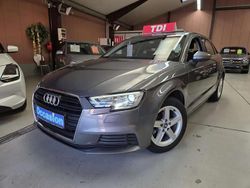 Gris Utilisé 2020 Audi A3 Sportback Citadine | 19 900 € (Prix juste)