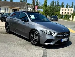 Gris Utilisé 2019 Mercedes A200 AMG line Berline | 23 990 € (Bon prix)