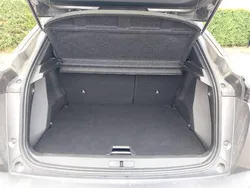 Gris Utilisé 2022 Peugeot 2008 Style SUV | 15 999 € (Prix juste)