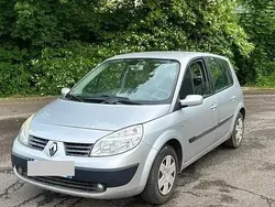 Utilisé 2005 Renault Scénic II Expression Monospace | 3 000 € (Prix juste)