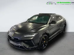 Utilisé 2023 Lamborghini Urus SUV | 307 400 € (Prix juste)