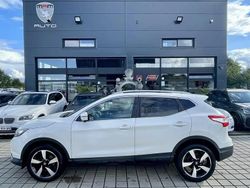 Blanc Utilisé 2017 Nissan Qashqai N-Connecta SUV | 12 990 € (Prix juste)