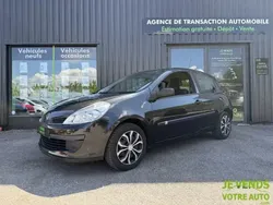 Noir Utilisé 2005 Renault Clio II Authentique Citadine | 3 990 € (Bon prix)