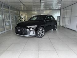 Noir mythic métallisé Utilisé 2025 Audi A3 e-tron Design Citadine | 50 990 €