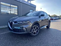 Gris Utilisé 2022 Alfa Romeo Tonale Ti SUV | 29 990 € (Prix juste)