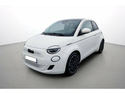 Utilisé 2023 Fiat 500e La Prima Citadine | 21 900 € (Prix juste)