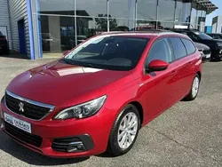 Rouge Utilisé 2020 Peugeot 308 Style Break | 9 990 € (Prix assez cher)