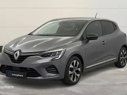 Gris Utilisé 2023 Renault Clio V Evolution Berline | 16 299 € (Prix juste)