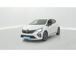 Blanc Utilisé 2024 Renault Clio V Techno Citadine | 18 590 € (Prix assez cher)