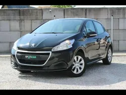 Noir Utilisé 2016 Peugeot 208 Access Citadine | 6 495 € (Super prix)