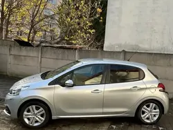 Utilisé 2017 Peugeot 208 Citadine | 6 000 € (Super prix)
