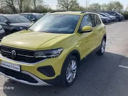 Jaune Utilisé 2025 VW T-Cross Edition SUV | 23 990 € (Prix juste)