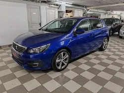 Bleu Utilisé 2018 Peugeot 308 Berline | 9 990 € (Bon prix)