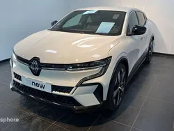 Blanc glacier Utilisé 2022 Renault Mégane Techno SUV | 23 999 € (Bon prix)
