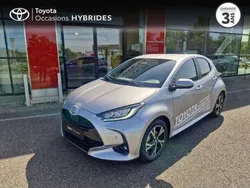 Utilisé 2025 Toyota Yaris Hybrid Design Berline | 23 900 € (Prix juste)