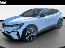 Blanc Utilisé 2022 Renault Mégane Techno Berline | 23 990 € (Prix juste)