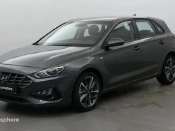 Rouge Utilisé 2022 Hyundai i30 Trend Berline | 18 999 € (Super prix)