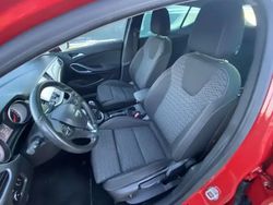 Rouge Utilisé 2004 Opel Astra Break | 2 000 €