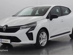 Blanc Utilisé 2024 Renault Clio V Evolution Berline | 17 499 € (Prix juste)