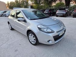 Gris Utilisé 2012 Renault Clio IV Dynamique Berline | 6 990 € (Prix juste)