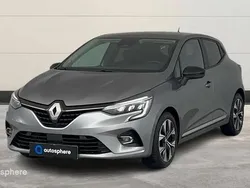 Utilisé 2023 Renault Clio V Evolution Berline | 15 299 € (Prix juste)