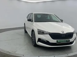 Blanc Utilisé 2022 Skoda Scala Ambition Citadine | 17 140 € (Prix juste)