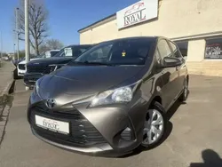 Gris Utilisé 2019 Toyota Yaris Berline | 13 490 € (Prix assez cher)