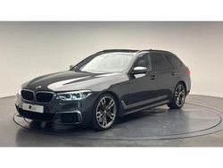 Utilisé 2019 BMW M550 M Performance Berline | 42 990 € (Prix juste)