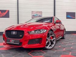 Rouge Occasion 2016 Jaguar XE S Berline | 31 990 €