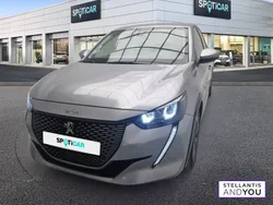 Utilisé 2021 Peugeot e-208 Allure Citadine | 14 590 € (Prix juste)