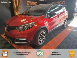 Rouge Utilisé 2017 Renault Captur Intens SUV | 10 490 € (Prix juste)