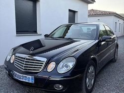 Bleu Utilisé 2008 Mercedes E320 Berline | 13 000 €
