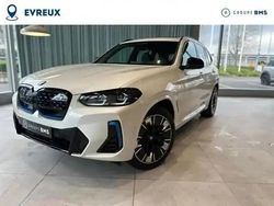 Mineralweiss métallisé Utilisé 2025 BMW iX3 M Sport SUV | 57 900 € (Prix juste)