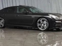 Noir Utilisé 2014 Porsche Panamera 4S Chrono Berline | 58 990 € (Prix juste)