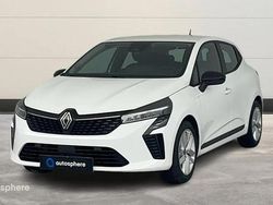 Blanc Utilisé 2024 Renault Clio V Evolution Berline | 15 499 € (Prix juste)