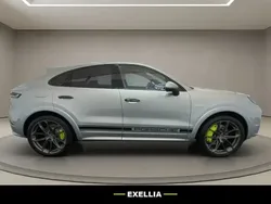 Gris Nouvelle 2024 Porsche Cayenne SUV | 129 990 € (Prix assez cher)