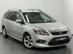 Argent Utilisé 2010 Ford Focus Berline | 2 450 € (Bon prix)