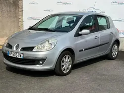 Gris Utilisé 2007 Renault Clio II Expression Berline | 3 900 € (Prix juste)