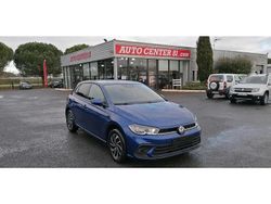 Bleu Occasion 2024 VW Polo Life Citadine | 21 990 € (Prix cher)