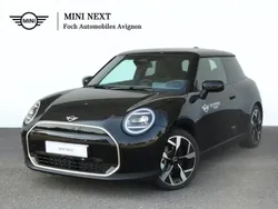 Noir Utilisé 2025 Mini Cooper Favoured Citadine | 32 900 € (Prix assez cher)