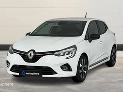 Utilisé 2022 Renault Clio V Evolution Berline | 15 990 € (Prix juste)