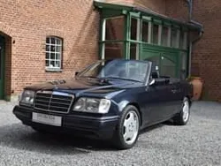 Bleu Utilisé 1997 Mercedes E200 Cabriolet | 29 500 €