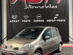Beige Utilisé 2010 Renault Modus Expression Monospace | 4 990 € (Prix assez cher)