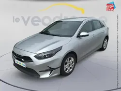 Utilisé 2022 Kia Ceed Active Berline | 19 499 € (Prix juste)