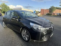 Noir Utilisé 2014 Renault Clio IV LIMITED Berline | 6 990 € (Prix juste)