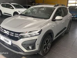 Blanc Utilisé 2024 Dacia Sandero Expression Citadine | 15 999 € (Prix juste)