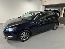 Bleu Utilisé 2016 Peugeot 308 Allure Berline | 9 990 € (Prix juste)