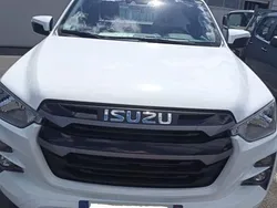 Utilisé 2024 Isuzu D-Max Pick-up | 37 800 € (Prix juste)