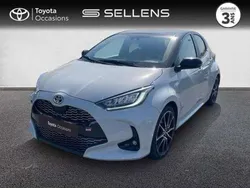 Utilisé 2023 Toyota Yaris Hybrid Sport Berline | 22 880 € (Prix cher)
